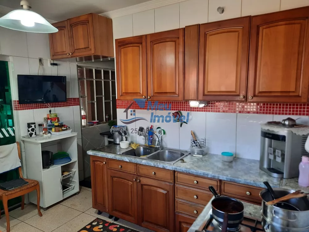 Casa, 3 quartos, 300 m² - Foto 1