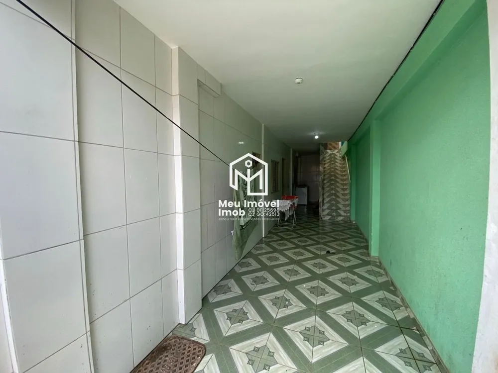 Casa, 8 quartos, 200 m² - Foto 1