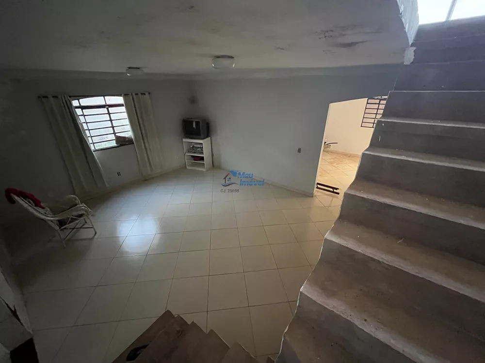 Casa à venda com 6 quartos, 380m² - Foto 12