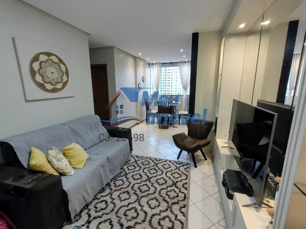 Apartamento à venda com 3 quartos, 76m² - Foto 1