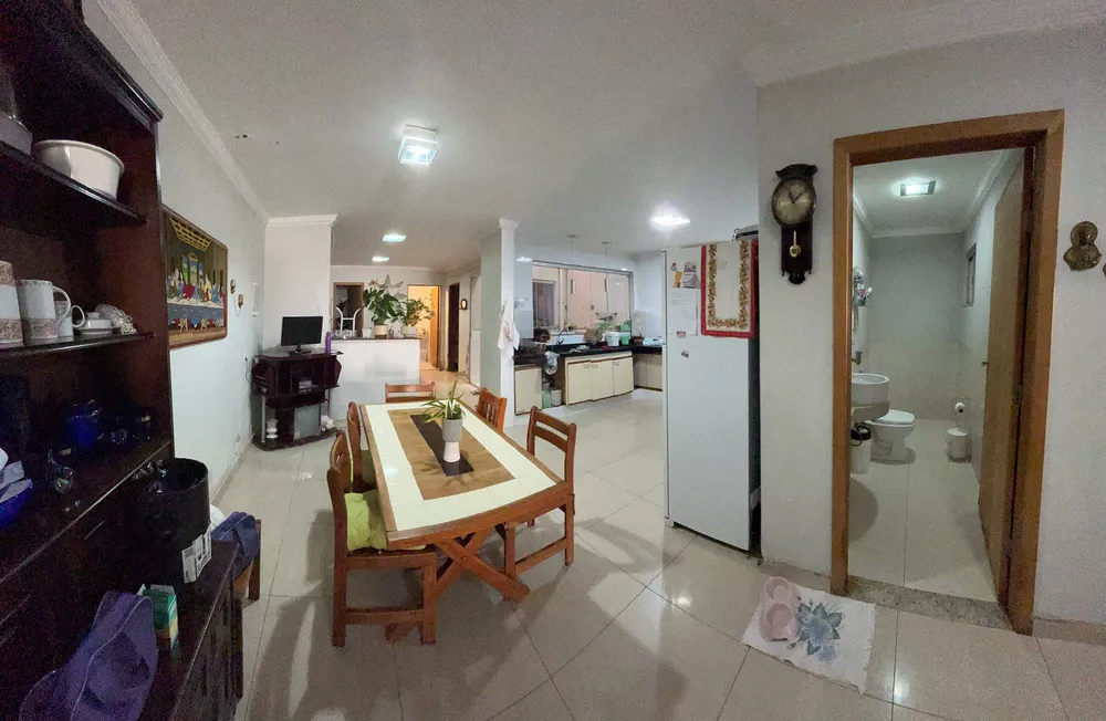 Casa, 4 quartos, 200 m² - Foto 2