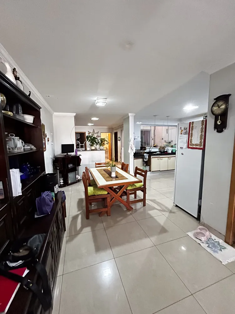 Casa, 4 quartos, 200 m² - Foto 9