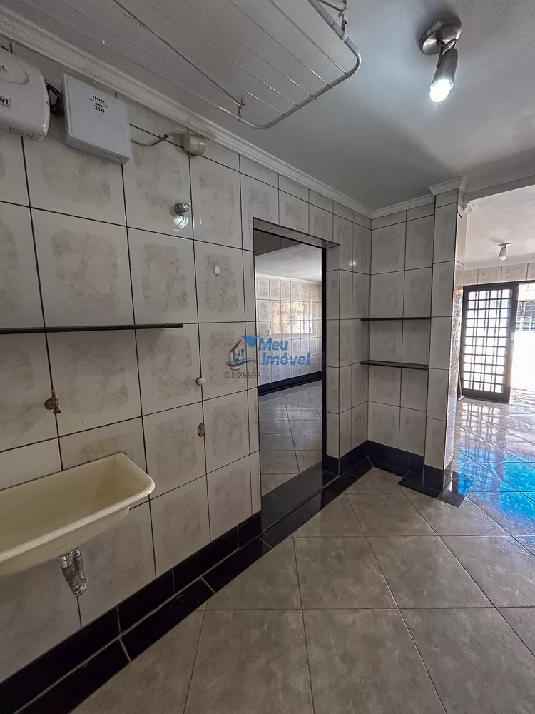Casa, 4 quartos, 360 m² - Foto 4