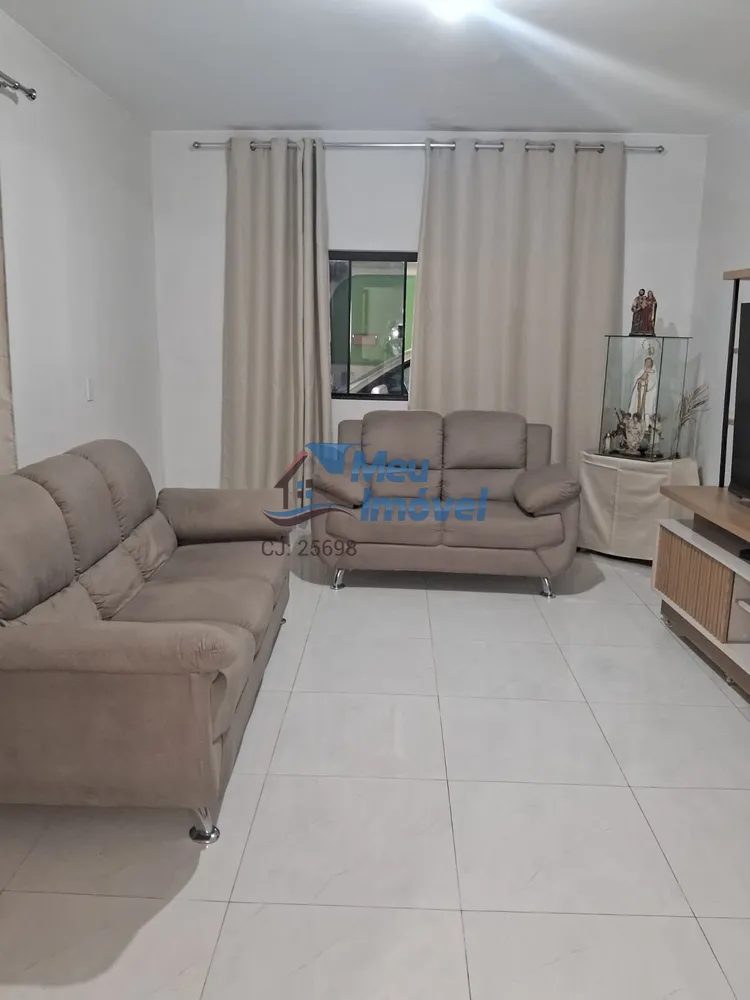 Casa, 3 quartos, 191 m² - Foto 2