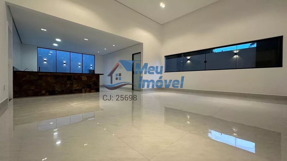 Casa, 3 quartos, 250 m² - Foto 1