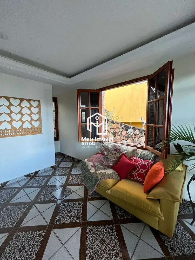Casa, 6 quartos, 640 m² - Foto 1