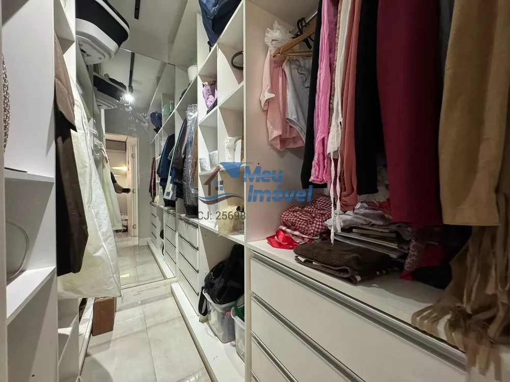 Casa, 4 quartos, 250 m² - Foto 1