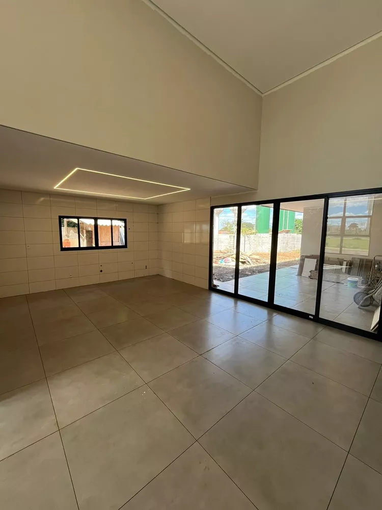 Casa, 3 quartos, 225 m² - Foto 1