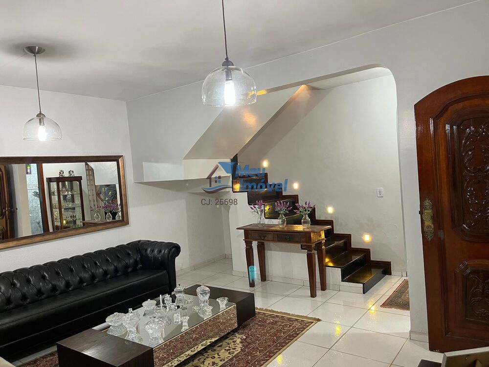 Casa à venda com 3 quartos, 250m² - Foto 3
