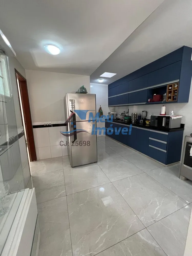 Casa, 4 quartos, 209 m² - Foto 3