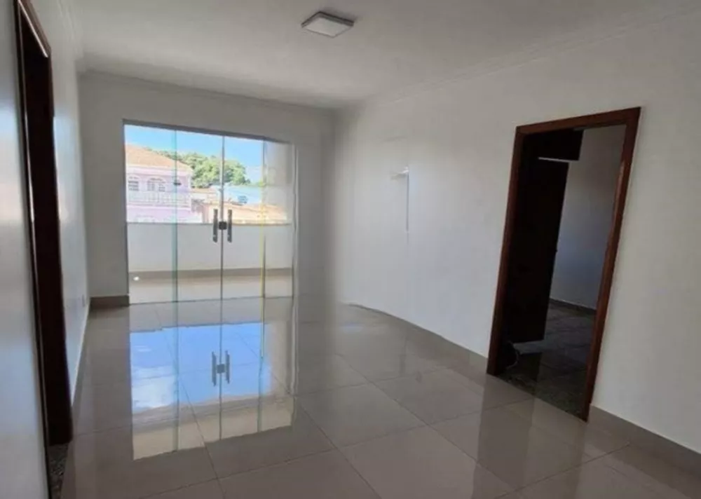 Casa, 6 quartos, 360 m² - Foto 1