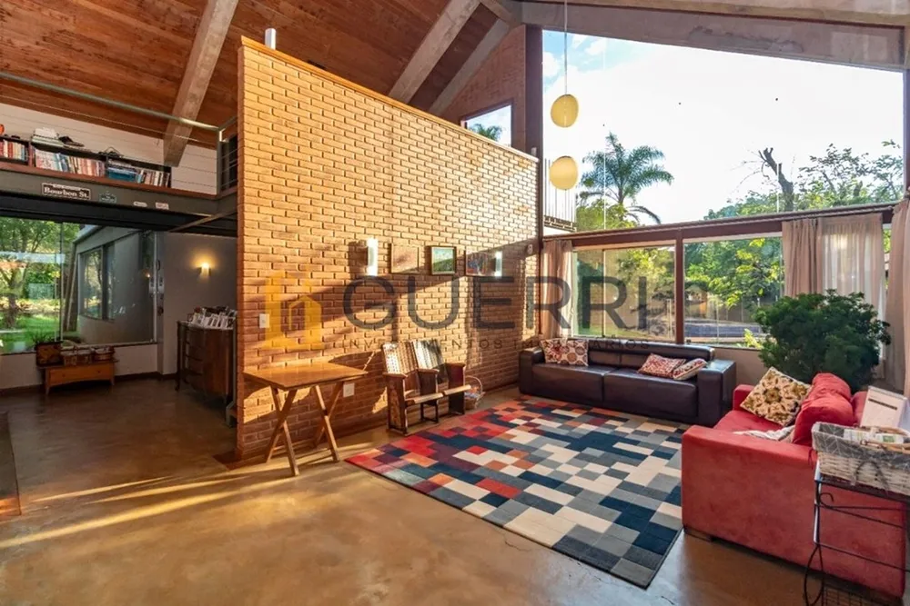 Casa, 5 quartos, 2072 m² - Foto 1