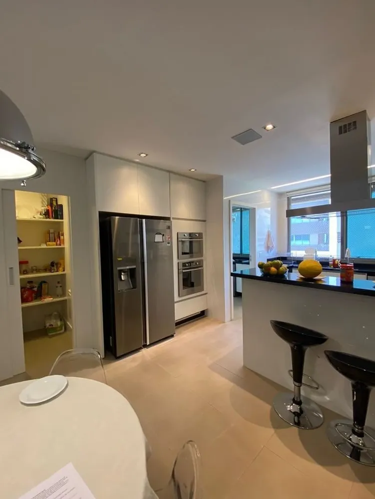 Apartamento, 4 quartos, 229 m² - Foto 2