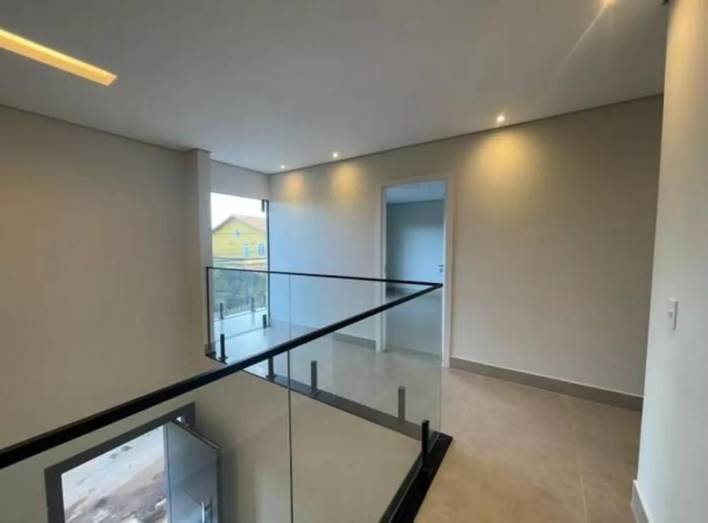 Casa à venda com 3 quartos, 235m² - Foto 5