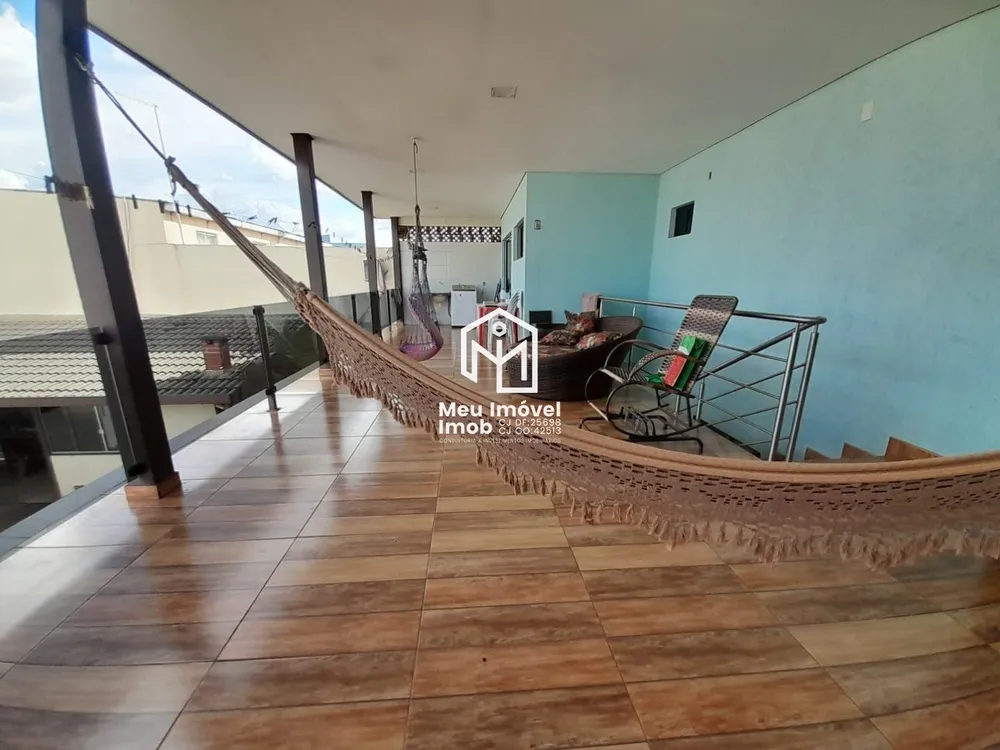 Casa, 5 quartos, 210 m² - Foto 2