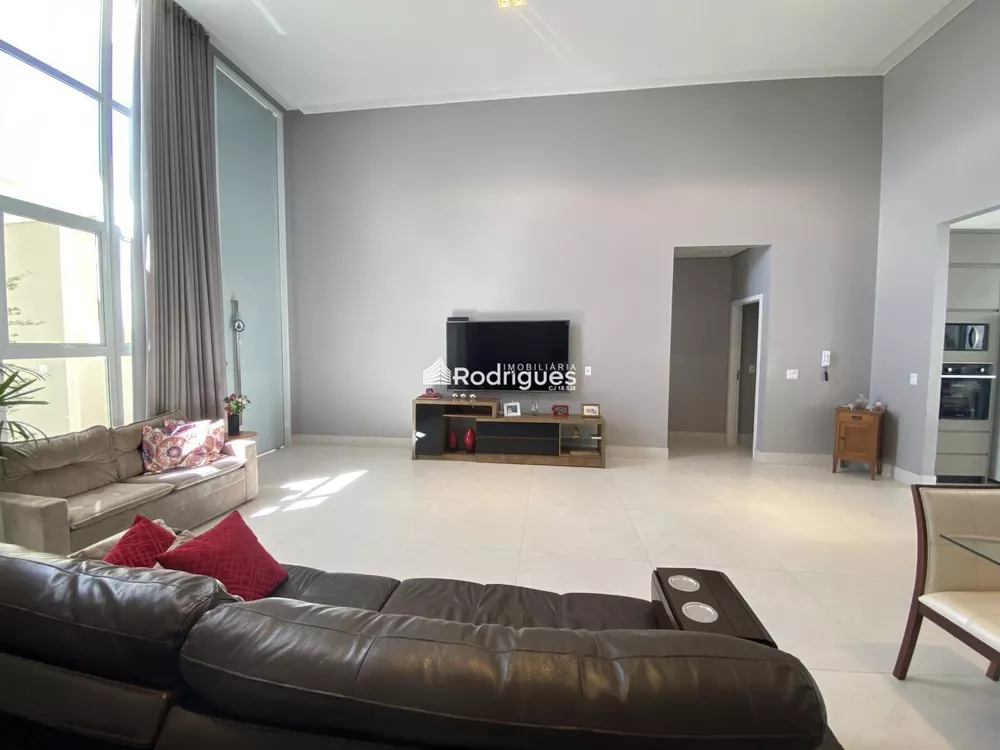 Casa, 4 quartos, 290 m² - Foto 8