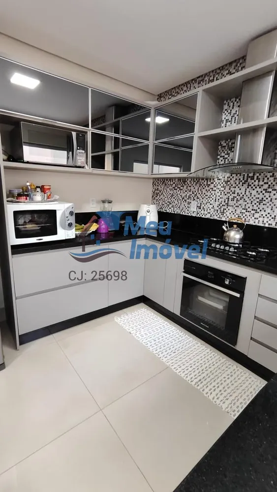 Apartamento, 3 quartos, 250 m² - Foto 2