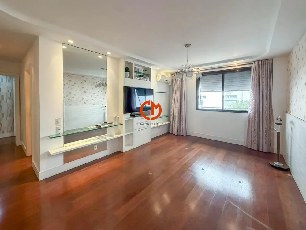 Apartamento, 3 quartos, 216 m² - Foto 1