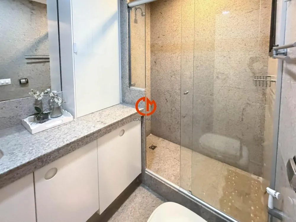 Apartamento, 3 quartos, 216 m² - Foto 2
