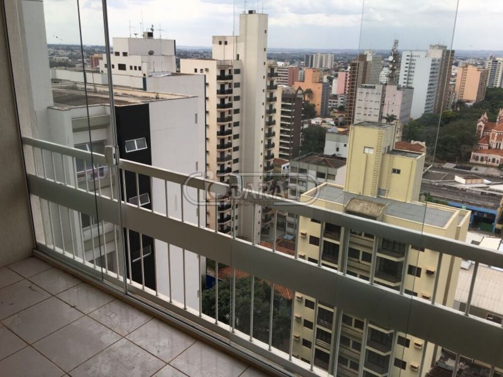 Apartamento para alugar com 3 quartos, 192m² - Foto 2