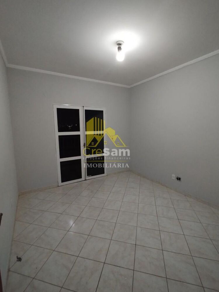 Casa para alugar com 2 quartos, 250m² - Foto 3