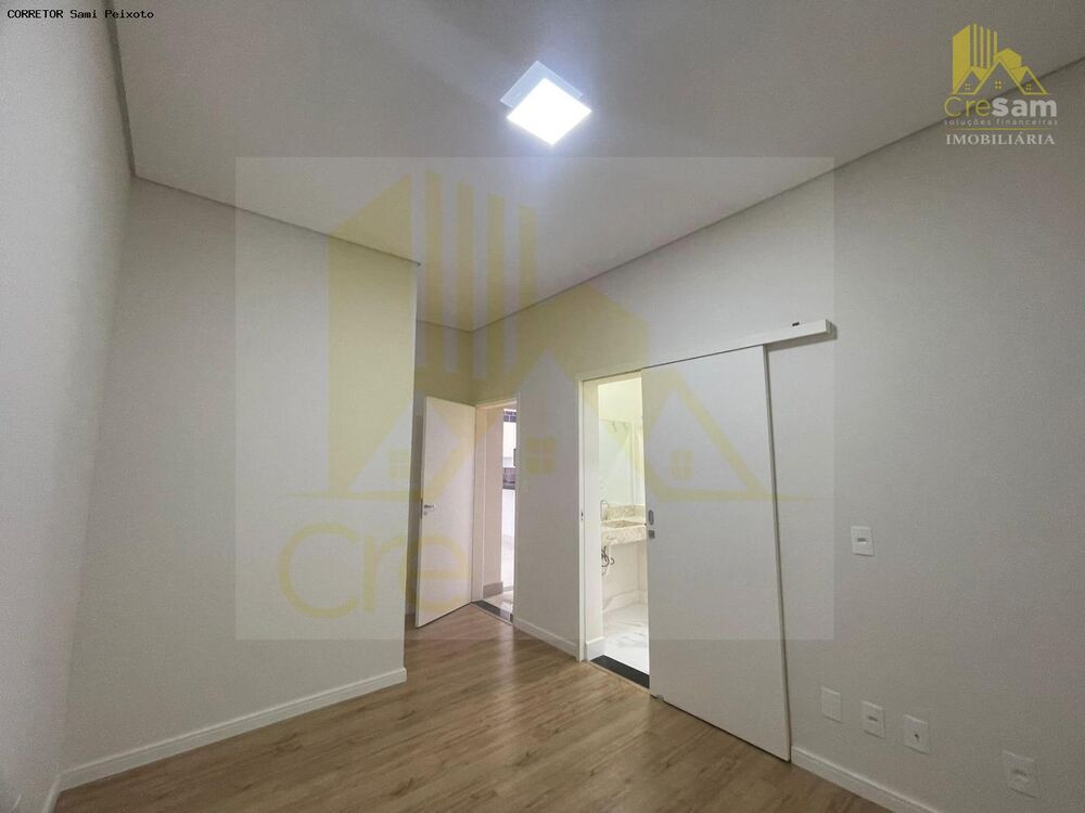 Casa, 3 quartos, 250 m² - Foto 1