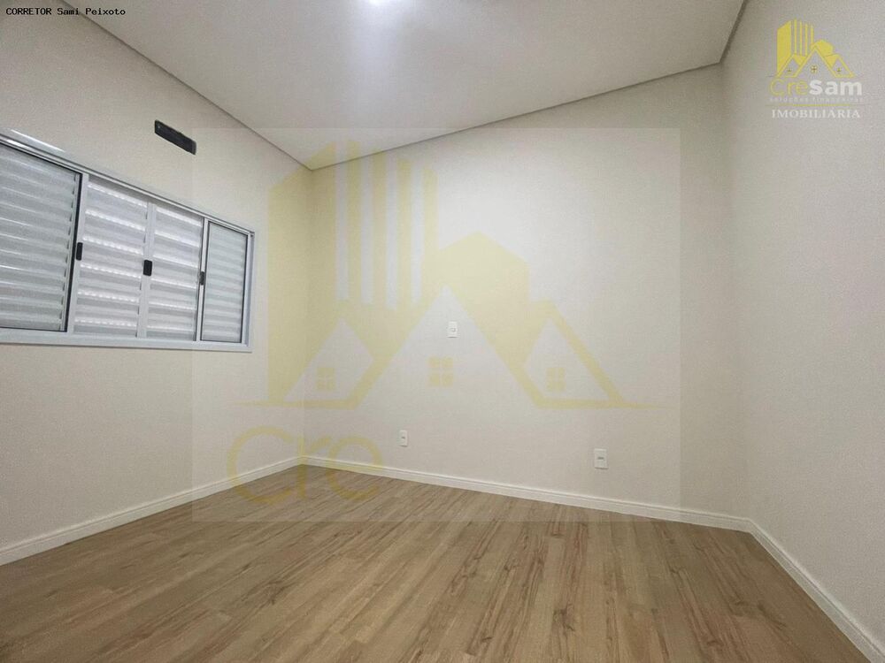 Casa, 3 quartos, 250 m² - Foto 4
