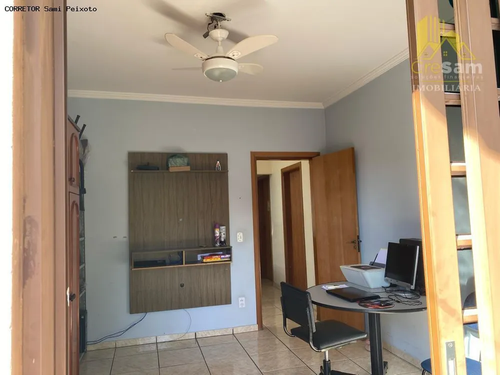 Casa, 3 quartos, 212 m² - Foto 4