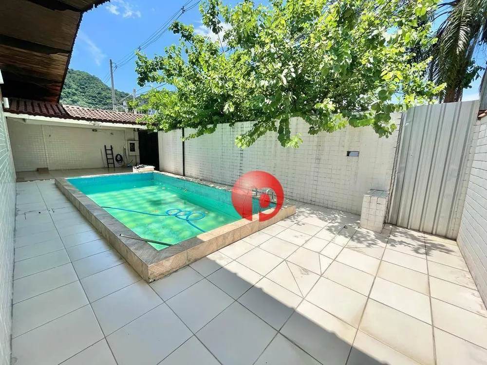 Casa, 6 quartos, 175 m² - Foto 2
