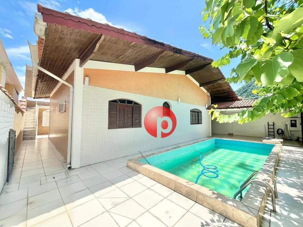 Casa, 6 quartos, 175 m² - Foto 1