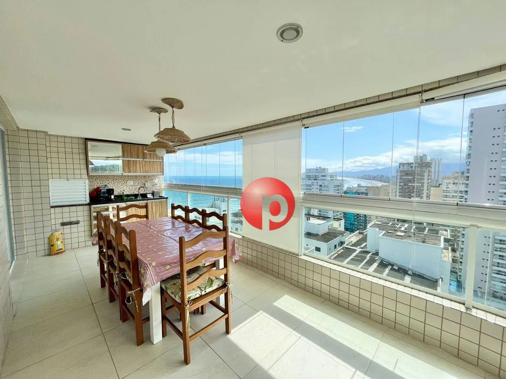 Cobertura, 3 quartos, 225 m² - Foto 2