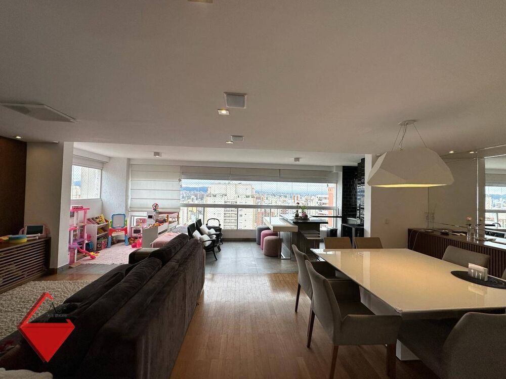 Apartamento, 3 quartos, 140 m² - Foto 1