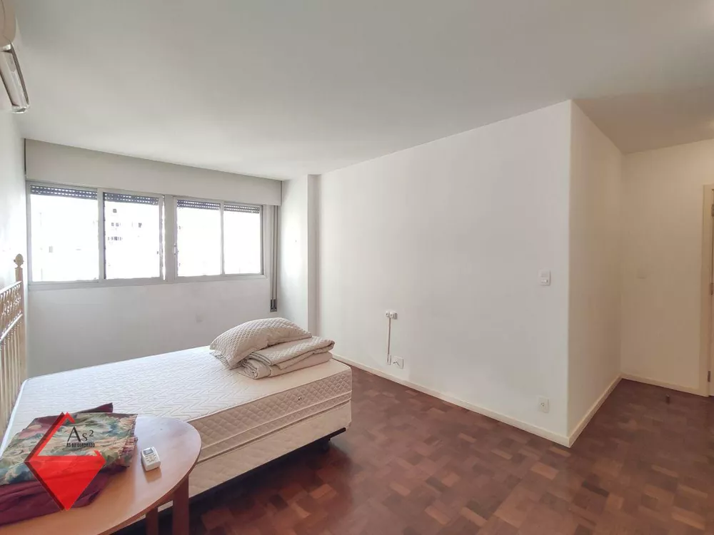 Apartamento, 3 quartos, 222 m² - Foto 1