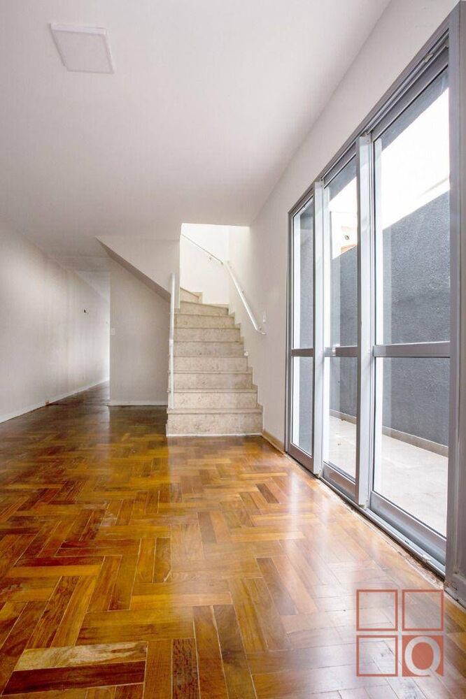 Sobrado, 3 quartos, 214 m² - Foto 1