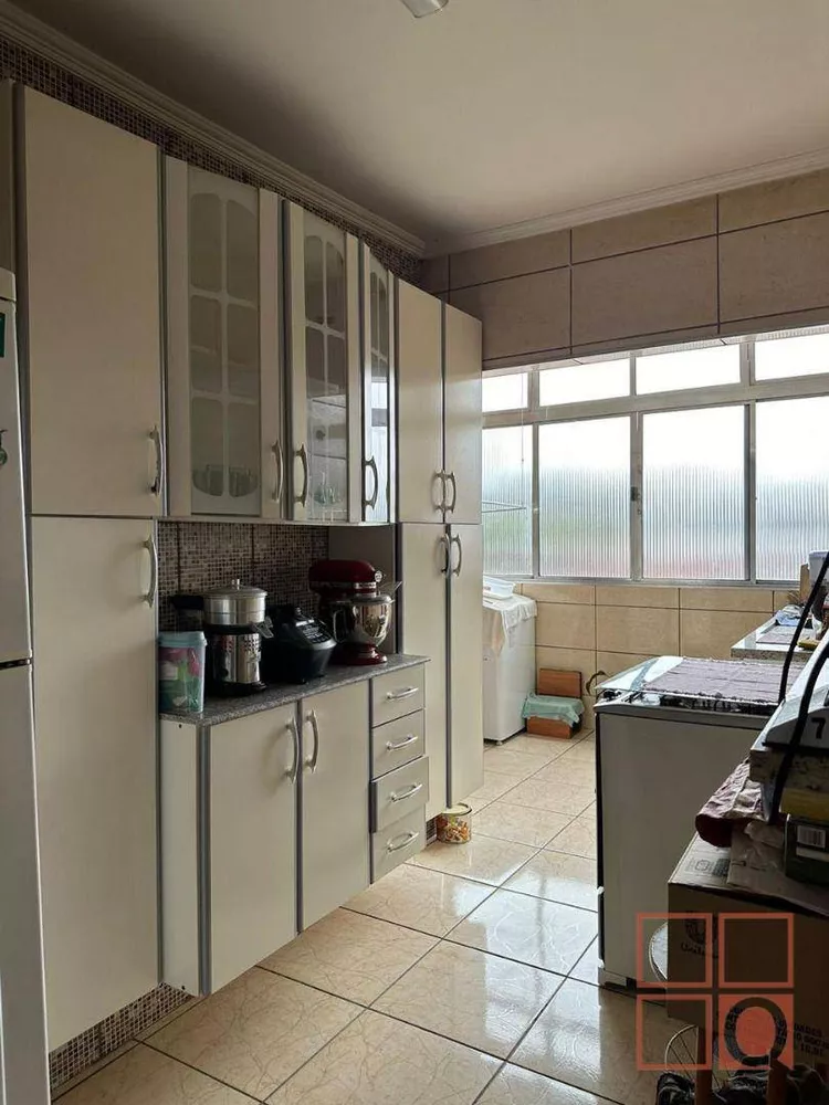 Apartamento à venda com 2 quartos, 95m² - Foto 3