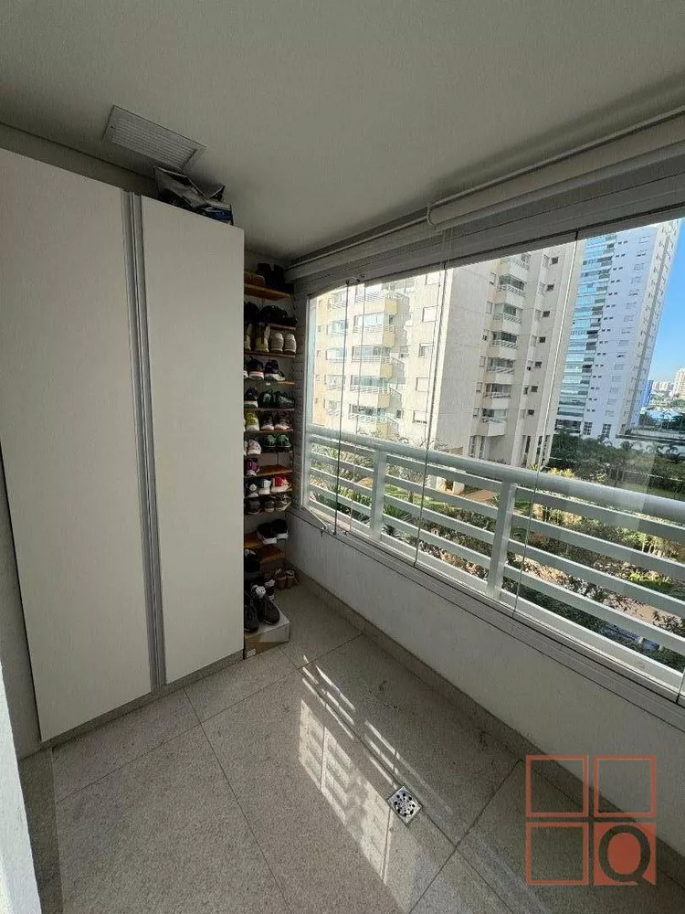 Apartamento à venda com 2 quartos, 67m² - Foto 3