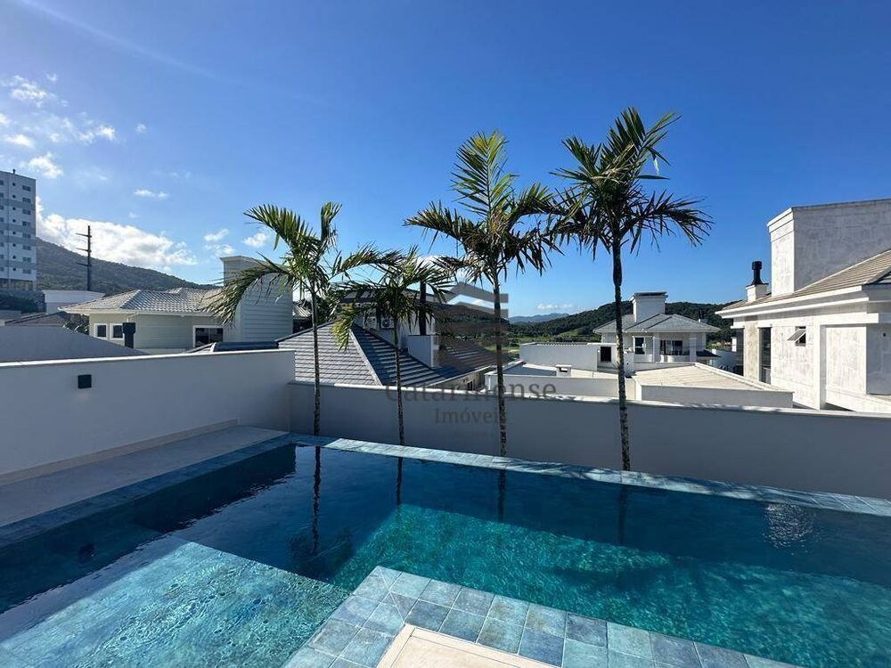 Casa, 3 quartos, 193 m² - Foto 2