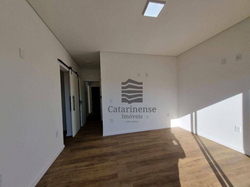 Casa à venda com 3 quartos, 202m² - Foto 29