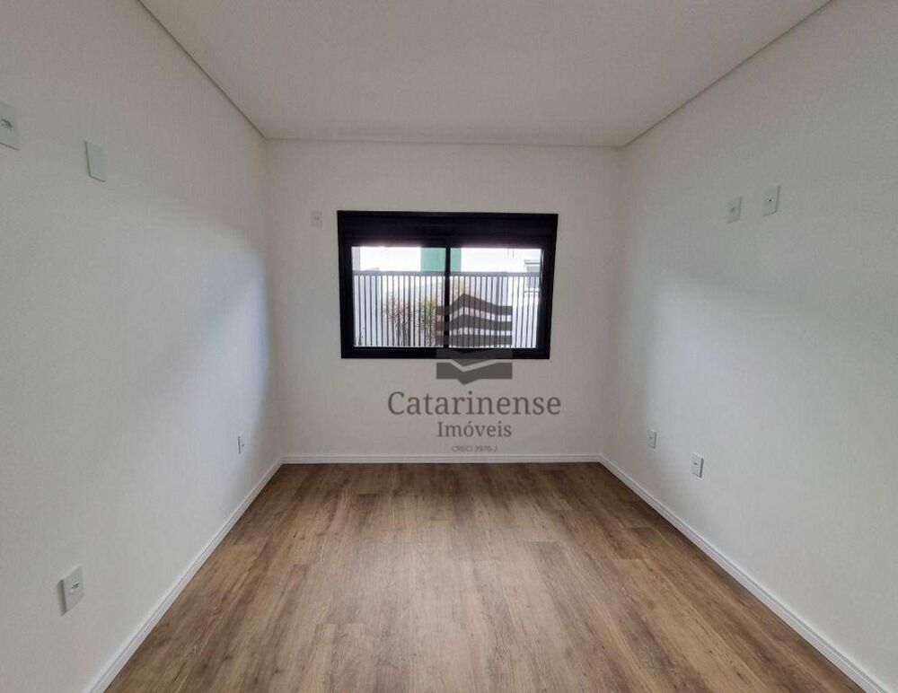 Casa à venda com 3 quartos, 202m² - Foto 21