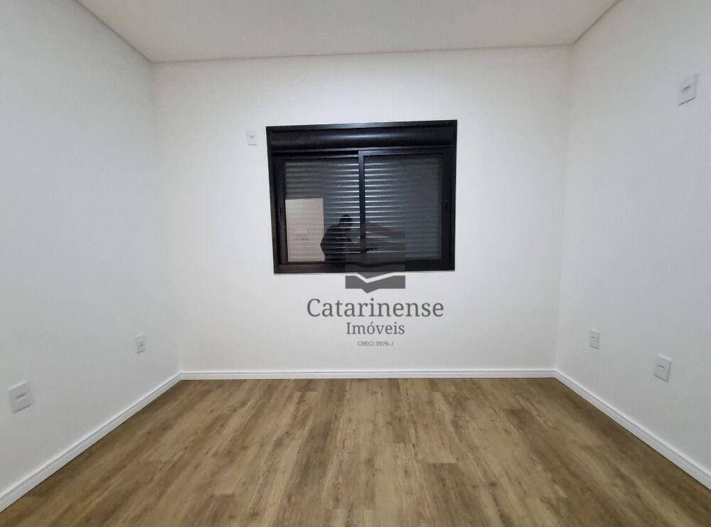 Casa à venda com 3 quartos, 202m² - Foto 26