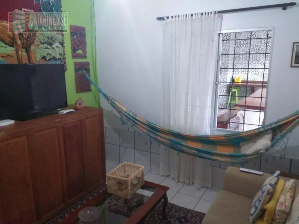 Casa, 4 quartos, 220 m² - Foto 3