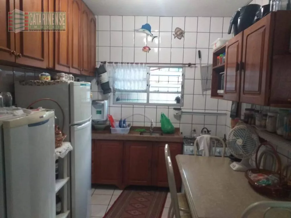 Casa, 4 quartos, 220 m² - Foto 13