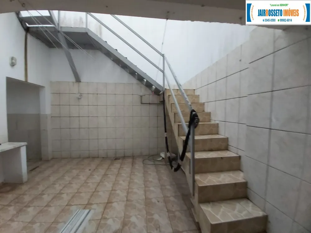 Casa, 3 quartos, 200 m² - Foto 13