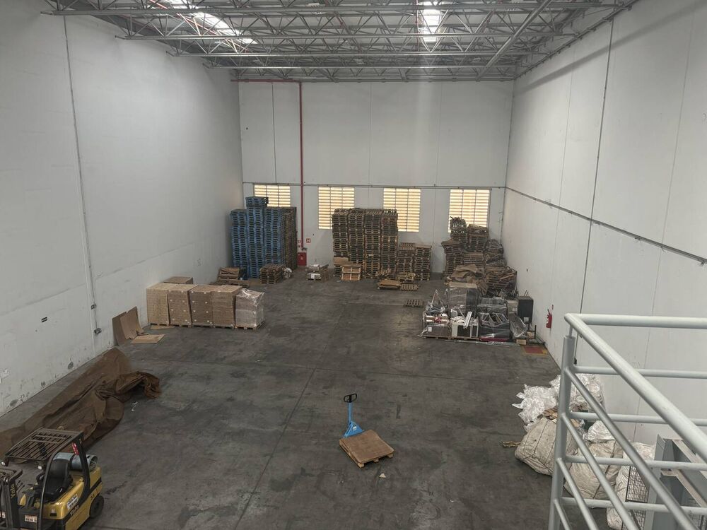 Depósito-Galpão-Armazém para alugar, 1100m² - Foto 3