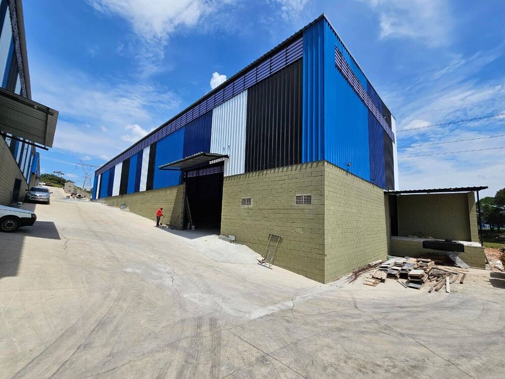 Depósito-Galpão-Armazém para alugar, 750m² - Foto 1