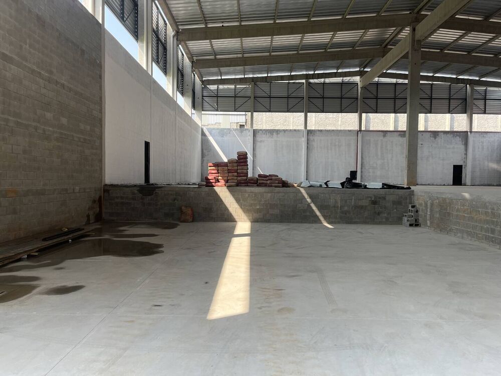 Depósito-Galpão-Armazém para alugar, 1600m² - Foto 3