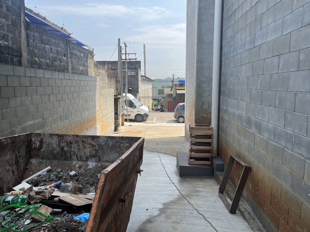 Depósito-Galpão-Armazém para alugar, 1600m² - Foto 12
