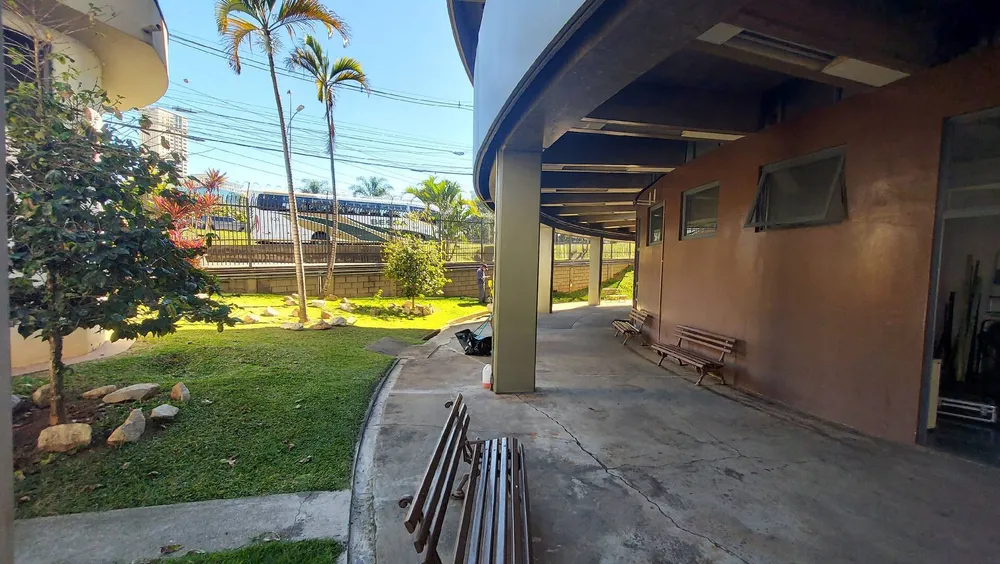 Depósito-Galpão, 9621 m² - Foto 1