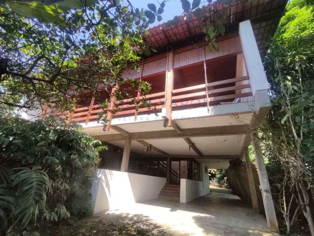 Casa à venda com 7 quartos, 630m² - Foto 2