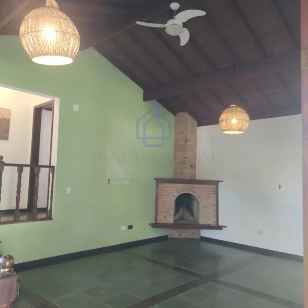Casa, 3 quartos, 222 m² - Foto 1